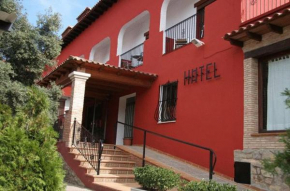 Гостиница Hotel La Rueda  Мора-Де-Рубьелос